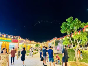 Không khí buổi tối tại Chợ Đêm Cam Lâm K9 hằng ngày 04