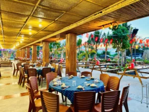 Không khí tại Nhà Hàng Hải Sản Vịnh Cam Ranh 05